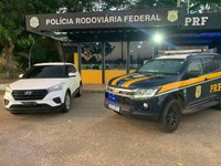 Em Campos dos Goytacazes, PRF recupera veículo com registro de roubo há mais de um ano