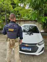 PRF prende dois homens ligados a uma quadrilha especializada em roubo de carga na Baixa Fluminense