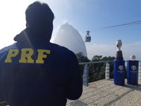 PRF realiza escolta de segurança da Taça da Copa América