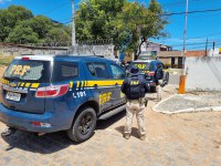 PRF prende homem que furtava residências nas proximidades da superintendência da PRF, em Natal/RN.