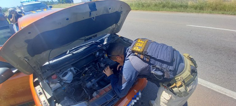 PRF recupera veículo em São José de Mipibu/RN roubado em Jaboatão dos Guararapes/PE