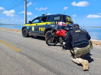 PRF prende seis pessoas e recupera três veículos no Rio Grande do Norte