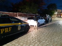 PRF recupera veículo roubado em ação conjunta com a Polícia Civil em Mossoró/RN