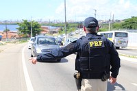 PRF prende homem por embriaguez ao volante em Natal/RN