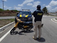 PRF recupera em Ceará-Mirim/RN um ciclomotor roubado