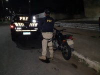 PRF recupera motocicleta roubada em São Gonçalo do Amarante/RN