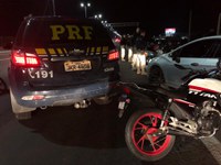 PRF intercepta grupo de motociclistas que faziam manobras perigosas e participavam de evento clandestino