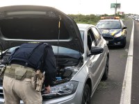 PRF prende golpista e recupera carro furtado em Porto Alegre/RS
