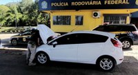 PRF prende homem com carro roubado em Soledade/RS