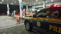 PRF prende foragido e evita assalto a motorista de aplicativo em Eldorado do Sul