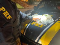 PRF prende passageiro de carro de transporte por aplicativo trazendo cocaína da fronteira com o Uruguai