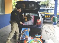 PRF prende duas mulheres com sete mil reais em brinquedos e roupas furtados na Serra Gaúcha