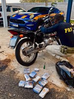 PRF prende traficante com quase 6 quilos de cocaína escondidos em moto em Bento Gonçalves/RS