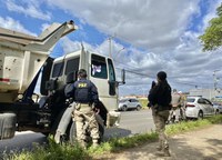 Após 20 km de perseguição, criminoso é preso com caminhão recém furtado