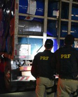 PRF prende homem que trocou placa de semirreboque em Lajeado/RS