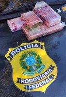 PRF prende casal de traficantes com maconha em Caxias do Sul/RS