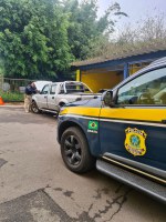 PRF prende criminoso com caminhonete clonada em Porto Alegre/RS