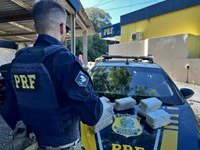 PRF apreende quase 1 milhão de reais em drogas em Santa Maria