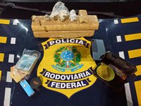 PRF prende motorista de veículo de transporte por aplicativo traficando maconha em Osório