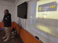 PRF realiza ações educativas em escolas de São Gabriel e Dom Pedrito/RS