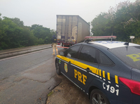 PRF prende motorista de carreta dirigindo embriagado em Eldorado do Sul