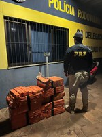 PRF prende traficante com 170 quilos de maconha em Passo Fundo/RS