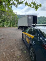 PRF recupera caminhão adquirido pelo golpe do depósito falso em Caxias do Sul/RS