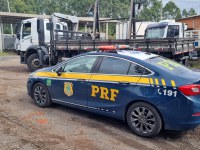 PRF recupera caminhão furtado em Nova Santa Rita/RS