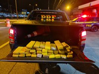 Após perseguição PRF e BM prendem três traficantes com 30 quilos de maconha em Caxias do Sul