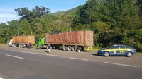 PRF flagra duas carretas sem freio transitando em Osório