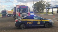 PRF intercepta caminhoneiro que fazia manobras perigosas na rodovia