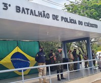 PRF participa da formatura de aniversário do 3º Batalhão de Polícia do Exército