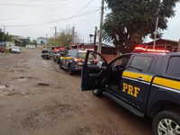 PRF participa de operação conjunta com Polícia Civil em Santa Maria