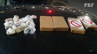 PRF prende casal transportando cocaína e crack