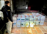 PRF prende dupla com mais de mil litros de agrotóxico contrabandeado em Palmeira das Missões