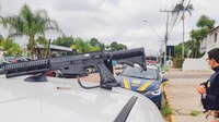 PRF prende dupla portando simulacro de fuzil em São Leopoldo