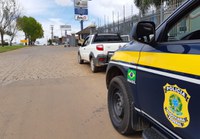 PRF prende foragido da justiça dirigindo com carteira cassada em Vacaria