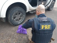PRF prende homem transportando maconha em caminhonete furtada