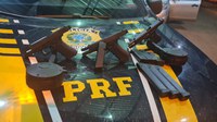 PRF prende homem trazendo armas e carregadores do Paraguai