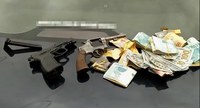 PRF prende três homens com armas e grande quantia de dinheiro