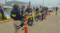 PRF realiza ação educativa "Um dia de ciclista" em Santa Maria
