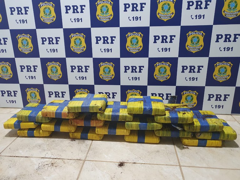 Em Ji-Paraná/RO, PRF apreende quase 22 Kg de Skunk