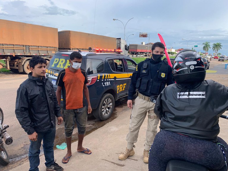 Em Rondônia, PRF localiza desaparecido e promove reencontro com família