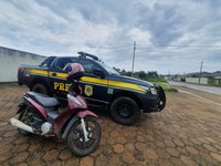 Em Rondônia, PRF recupera dois veículos que estavam em posse de criminosos