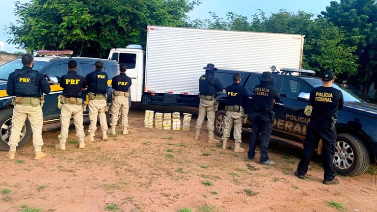 Em Rondônia, PRF apreende quase 70 KG de Cocaína