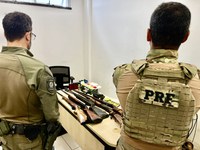 PRF e IBAMA apreendem armas de fogo, munições, ouro e mercúrio em Operação Conjunta em Roraima