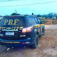 PRF realiza operação de Segurança Viária na BR 210, em Caroebe/RR