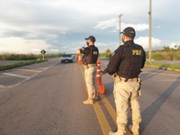 PRF apreende 50 munições em Pacaraima e recupera motocicleta em Boa Vista