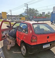 Carro furtado há quase três anos no RS é recuperado na BR-101, em Biguaçu