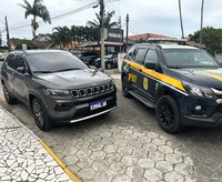 PRF recupera SUV com registro de furto na BR-101 em Porto Belo